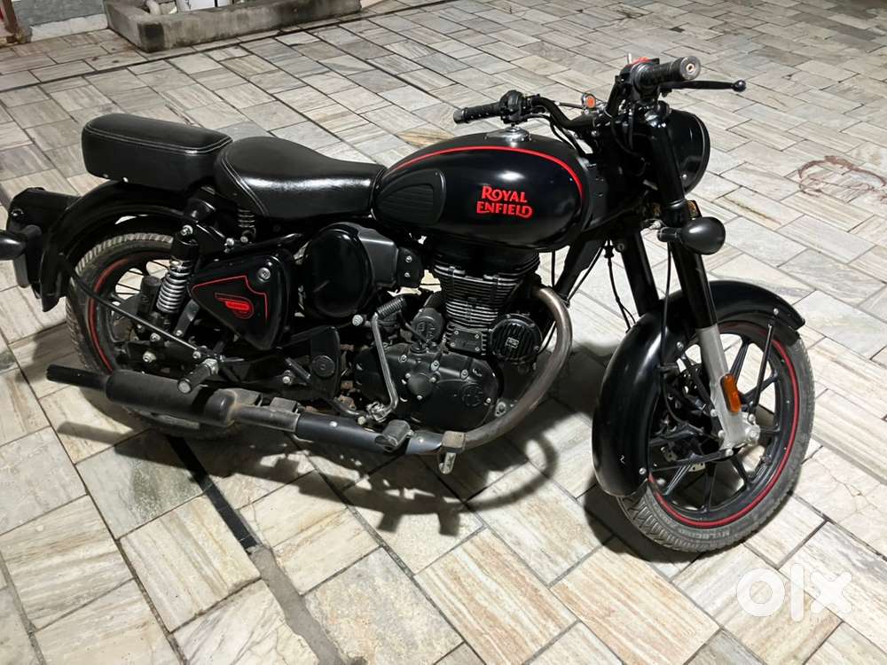 matte black , vip number 5000 , first owner