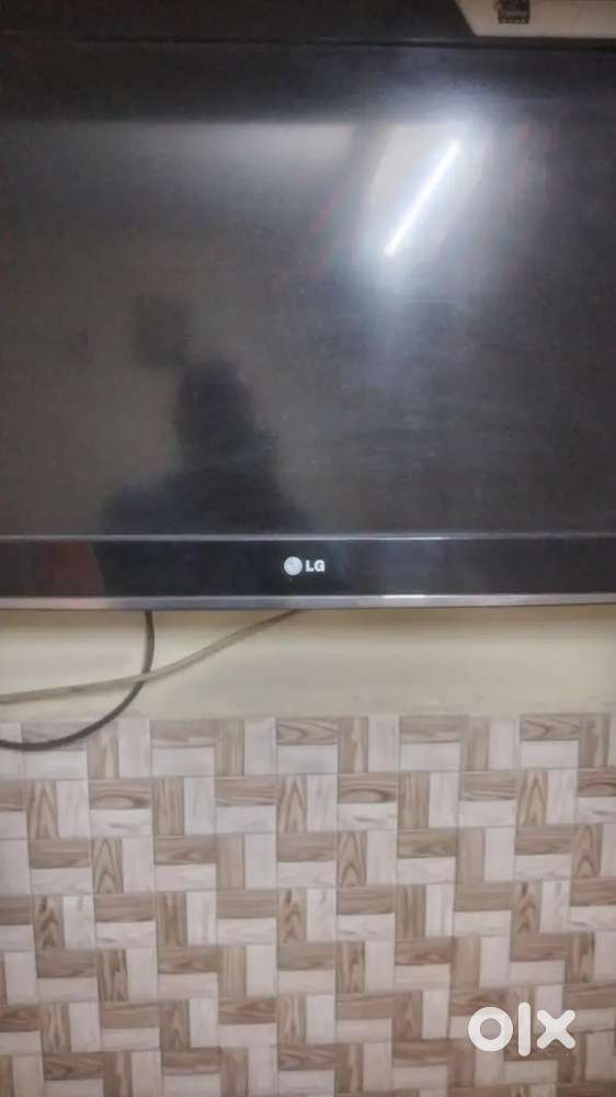 LCD TV 36 INCH