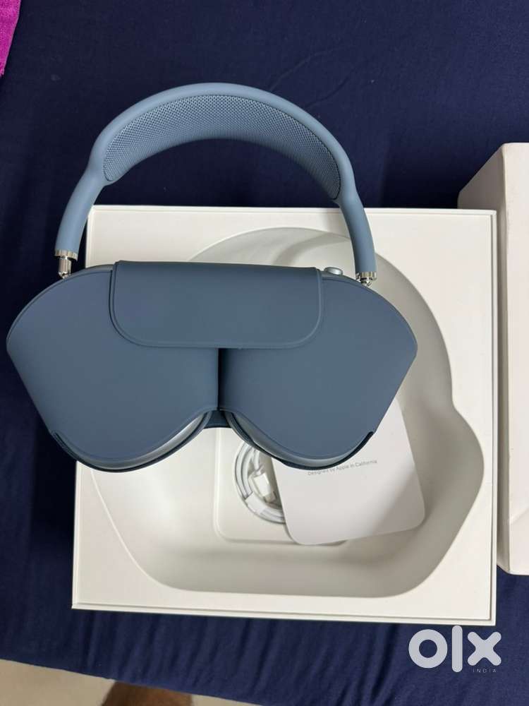 Brand new Apple Airpods max 2 blue color
