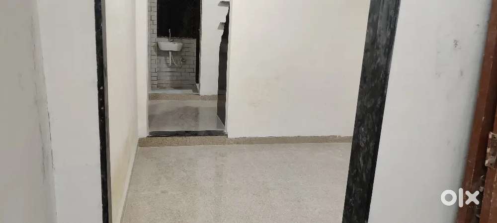 1 BHK available immediately in Bajrang Nagar