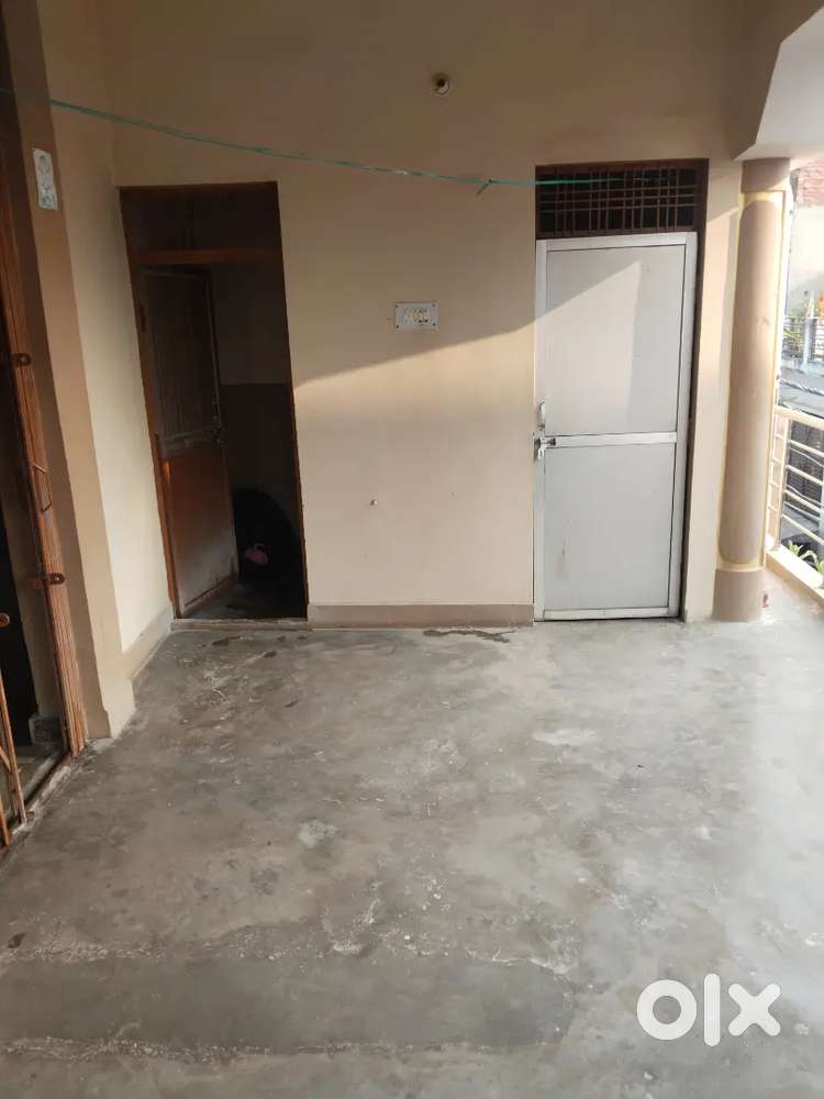 Room rent for students only 3000 me kam hojyega bijli ka bill alg se