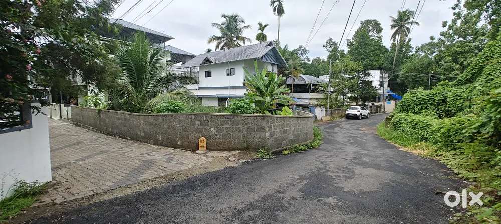 Prime 5-Cent Villa Plot for Sale in Premium Community