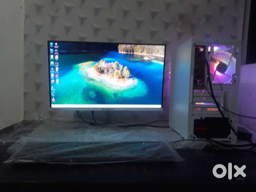 new condition desktop setup ,move out sell