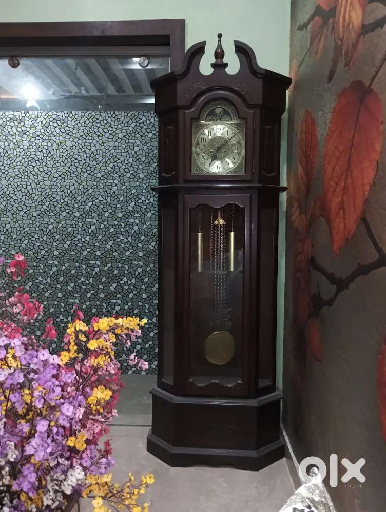Antique-piece clock