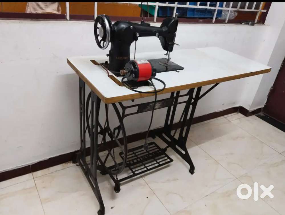 Stitching machine for sale merrit with Lakshmi motor