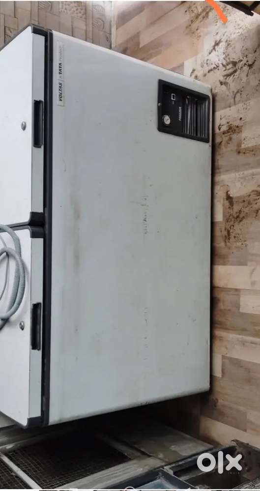 Deep freeze voltas tata