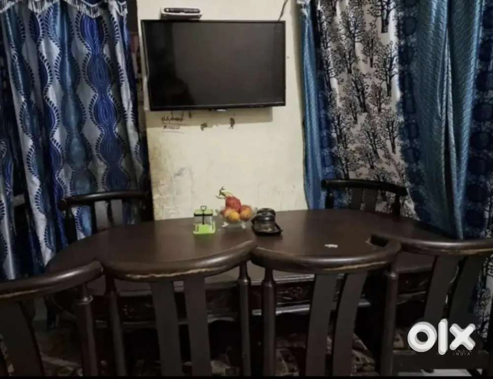 Dining Table Saagwan (6 Chairs)