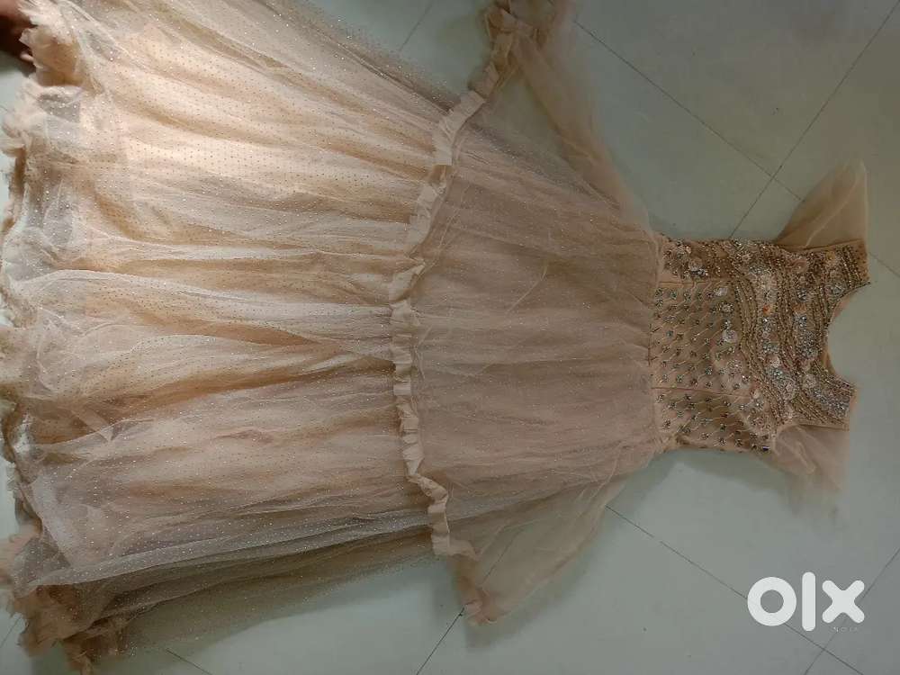 One piece for womens and girls best quality and good condition product