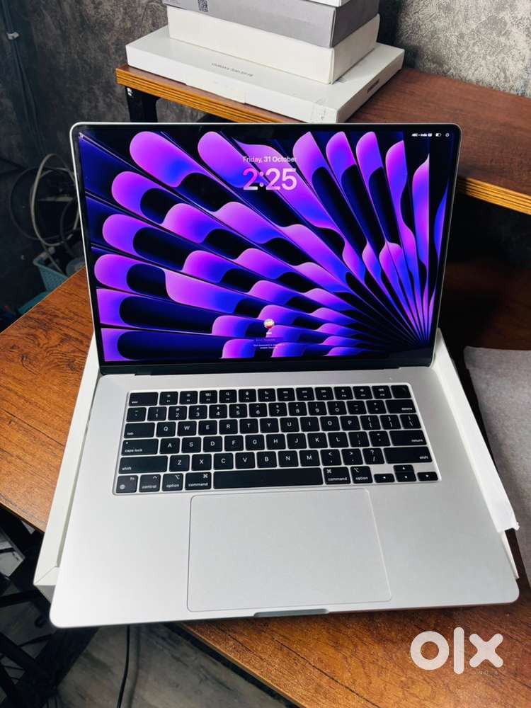 Apple MacBook Air M3 – 15” Big Display 16GB RAM + 256GB SSD
