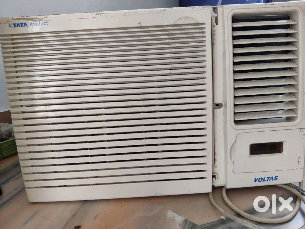 AC 1 tun,  (VOLTAS)koi problem nahi h