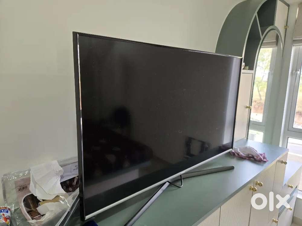 43 inch Samsung TV