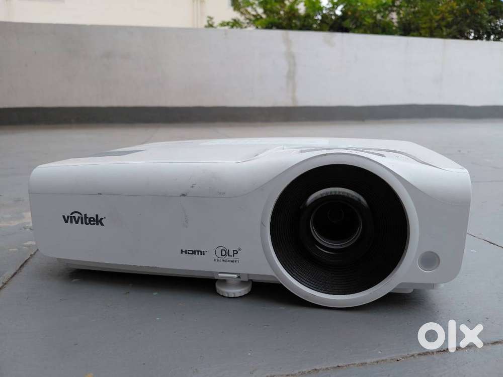 Vivitek DLP DX273 Projector