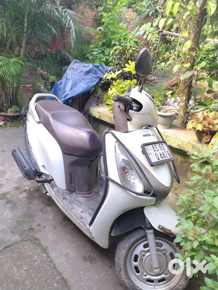Seal engine with good condition tyres
