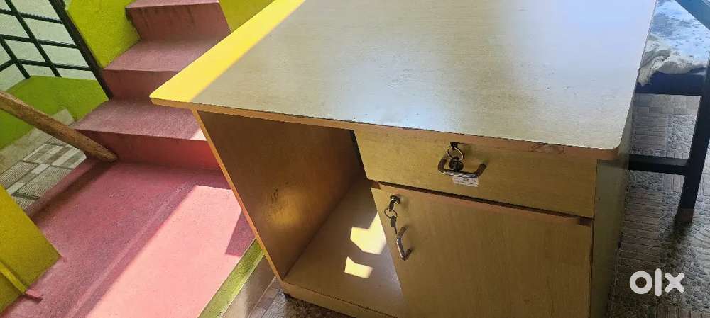 Study table plus computer table seperate