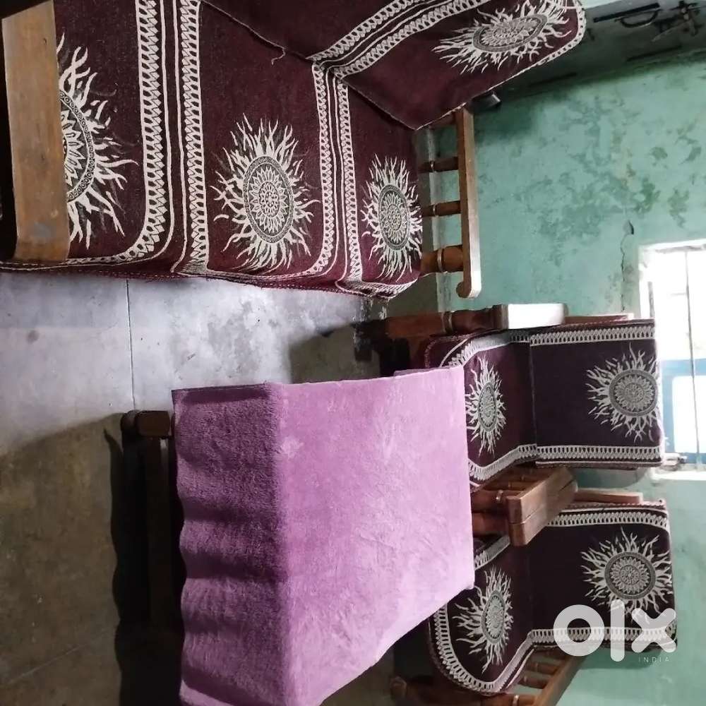 सागौन का सोफ़ा सेठ