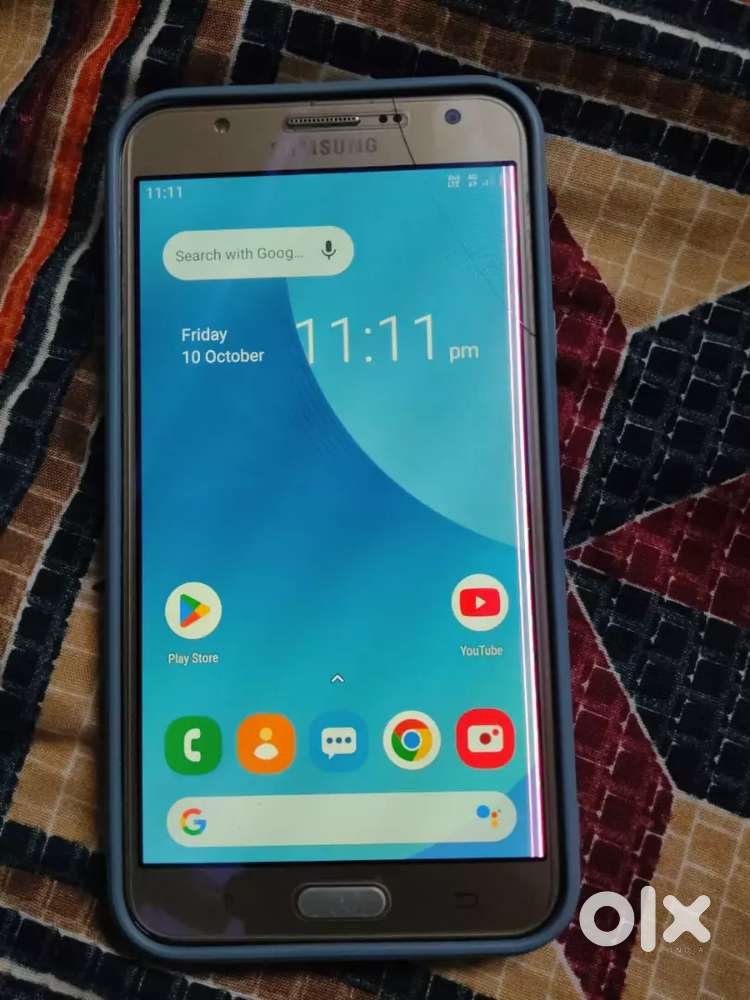 Samsung Galaxy j7 Nxt