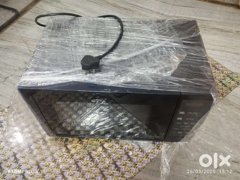 New  LG  Microwave oven 20 litre.