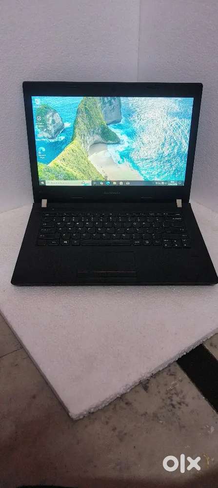 Lenovo E40-80 i3 5th gen laptop with Ssd