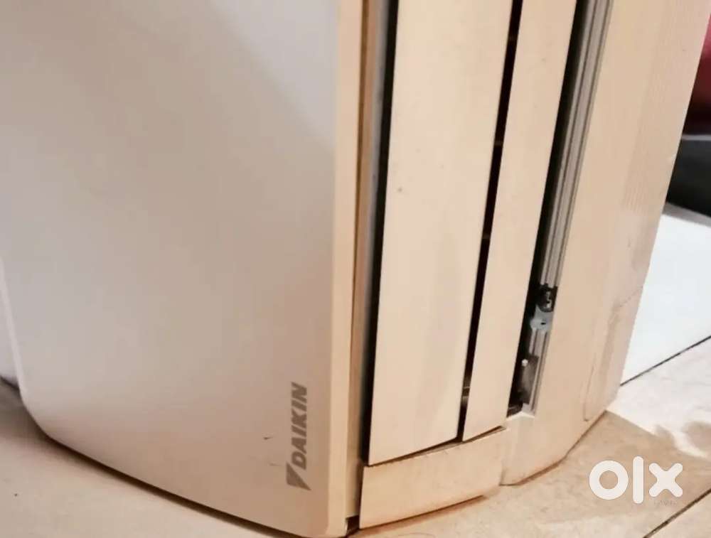 2 best Air condition (only indoor)in Rs 8000 only