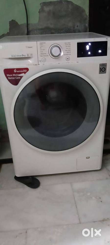LG Fully automatic front load washing machine White colour