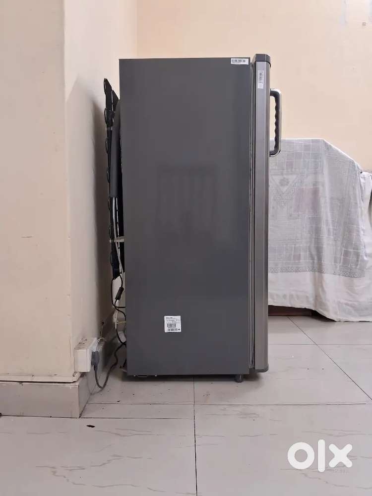 190L well maintained Refrigirator 4 star