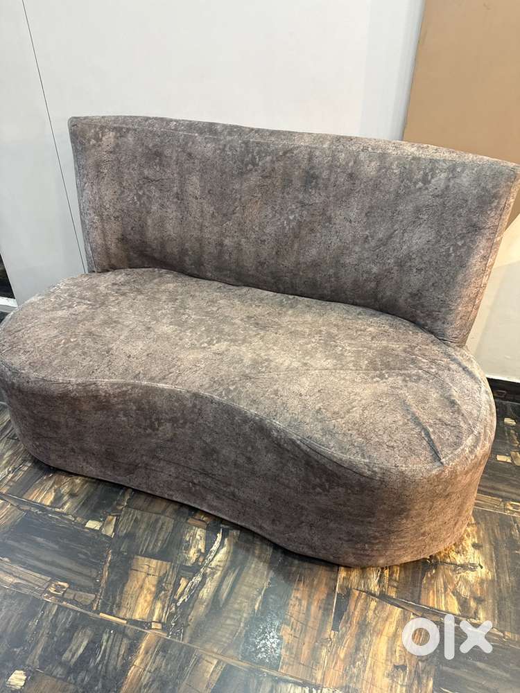 Single sofa