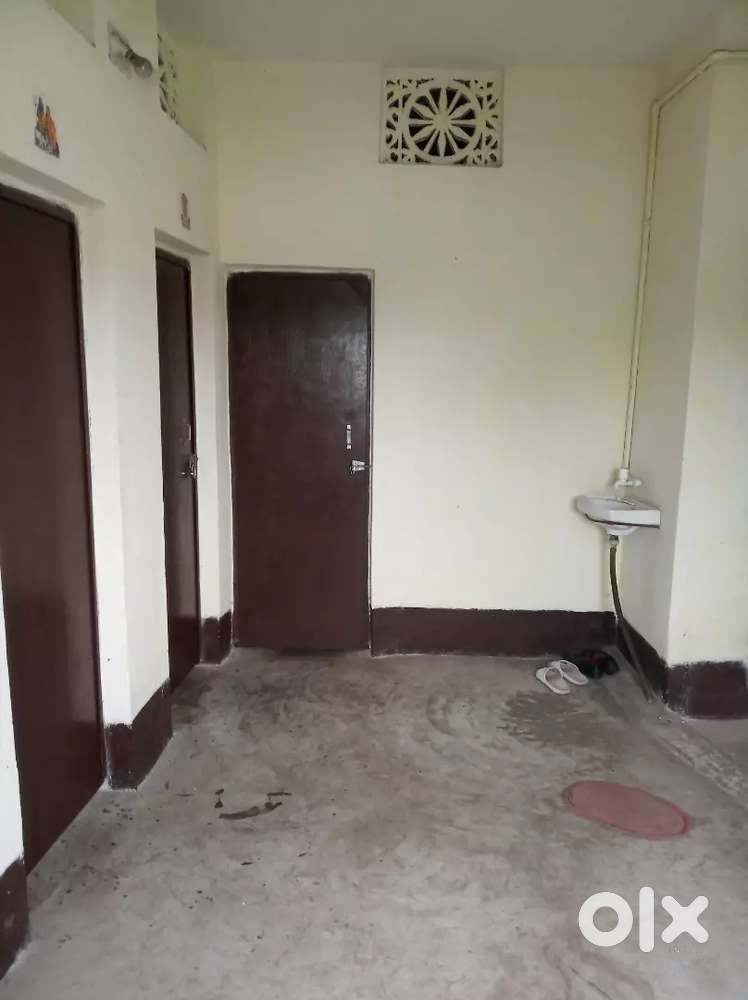 1 Bedroom 1 Holl bathroom kichen no