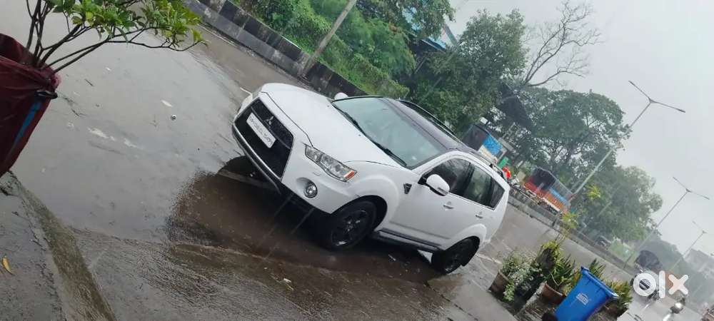 Mitsubishi Outlander 2012 CNG & Hybrids 87000 Km Driven
