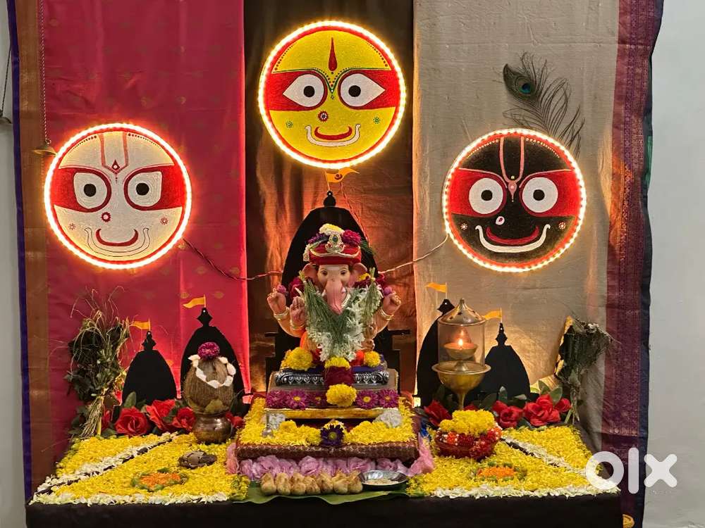 Divine Glow: Jagannath 3 Circle Wall Art with no lighting 14 inch