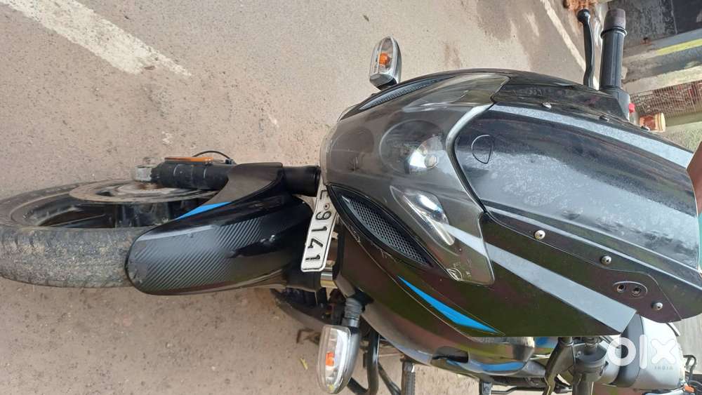 Bajaj pulsar 220f