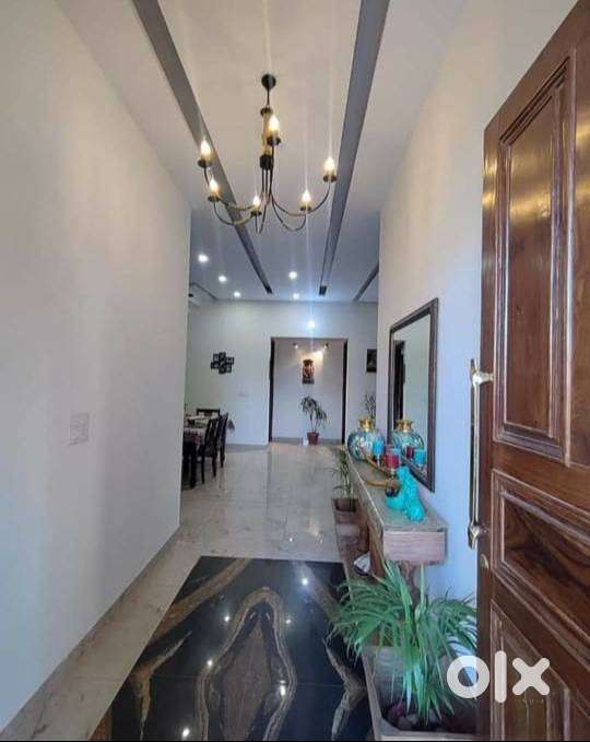 FOR SALE TEN MARLA FACING PARK HOUSE IN SECTOR 40 CHANDIGARH