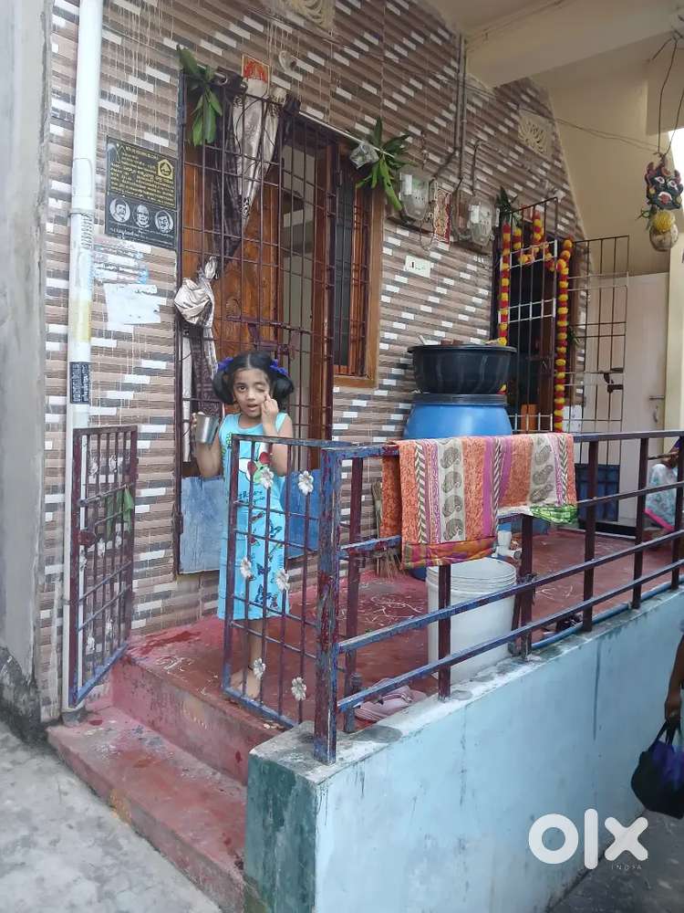 2portions individual house for sale