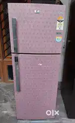 Videocon 255 litre 4 star Frost free double door refrigerator