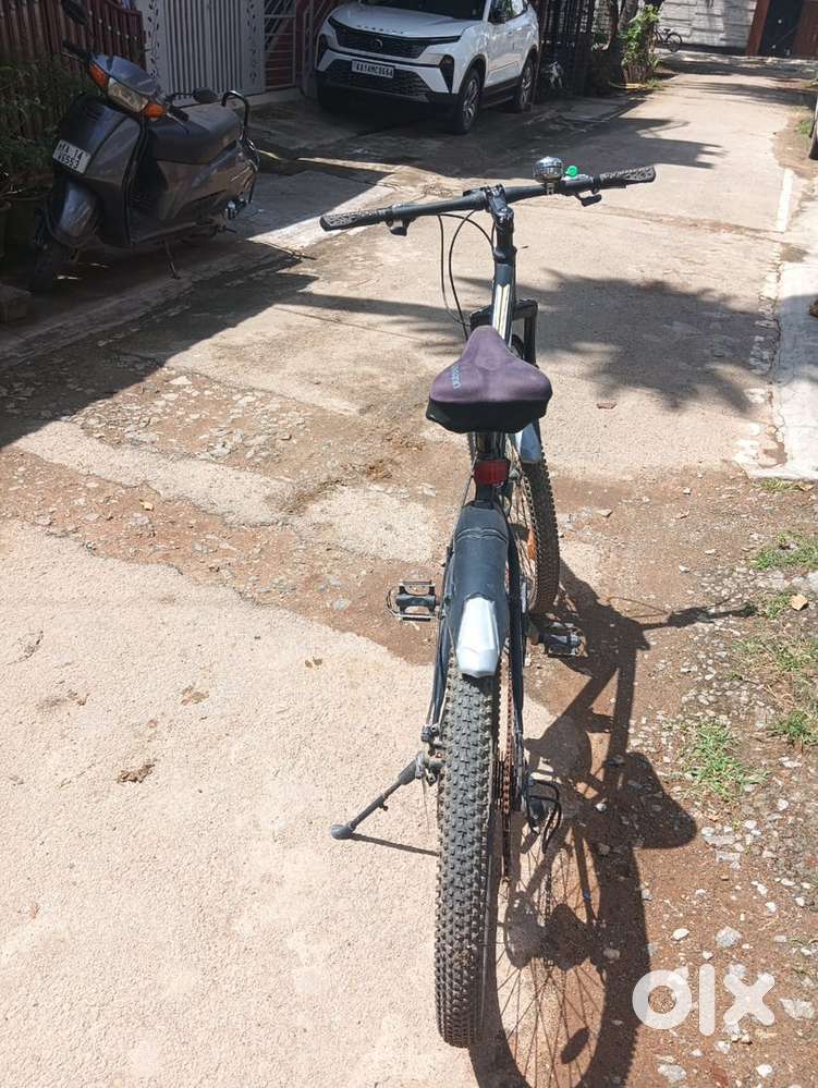 Avon altair geared bicycle - excellent condition 12000rs