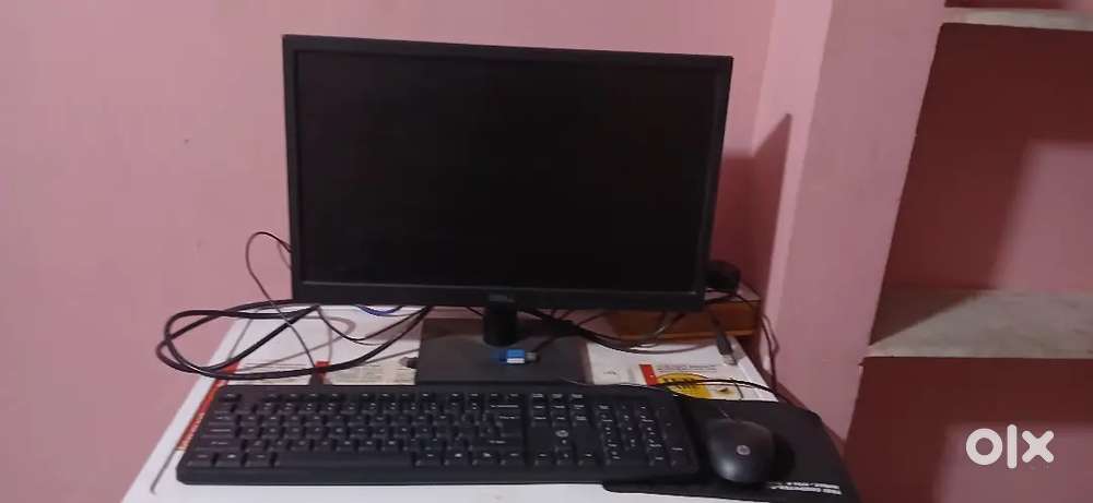 Monitar dell  19 keyboard and mouse hp