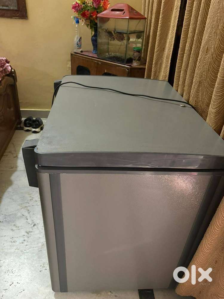 Deep Fridge 200L