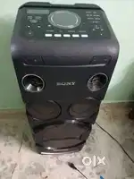 Model (MHC-V77DW) IN GOOD CONDITION