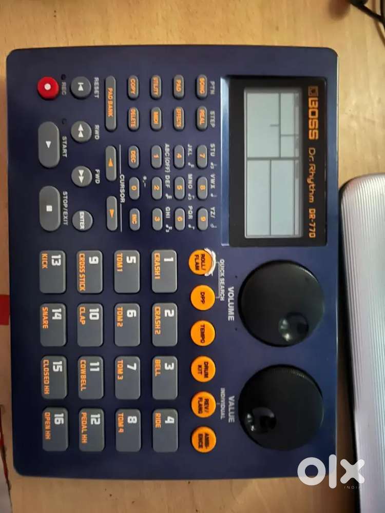 Boss DR 770 mashine