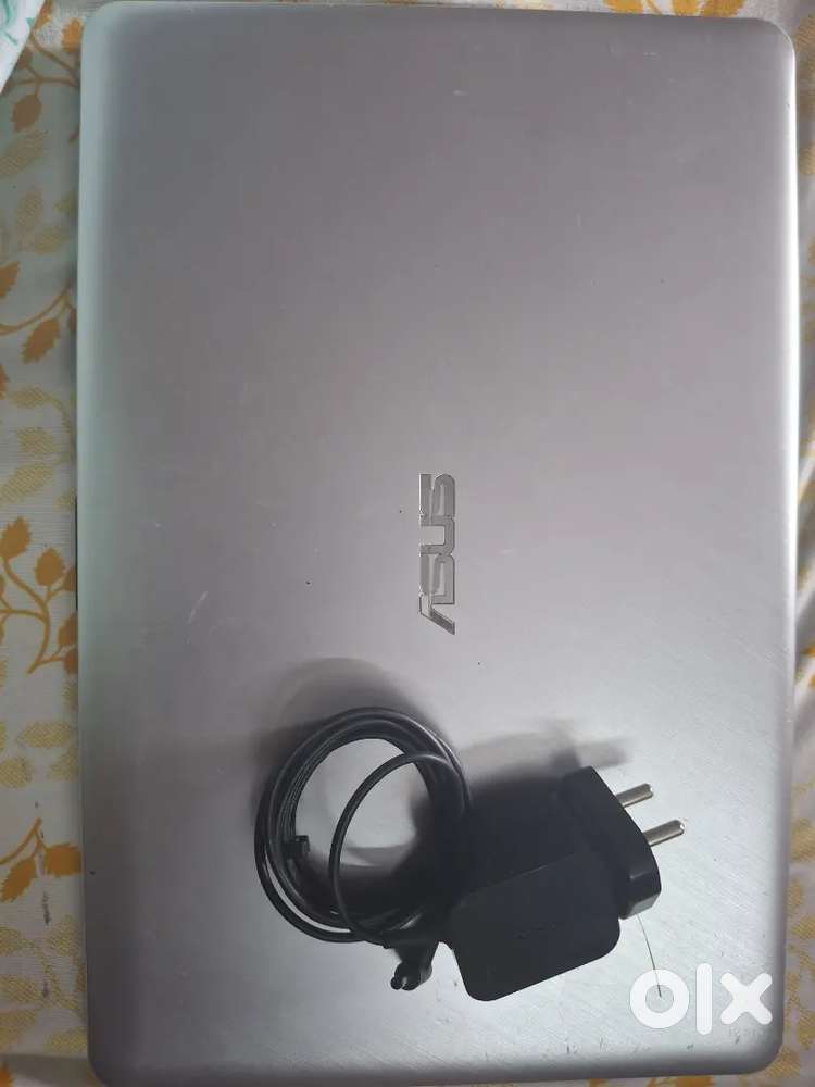 ASUS LAPTOP