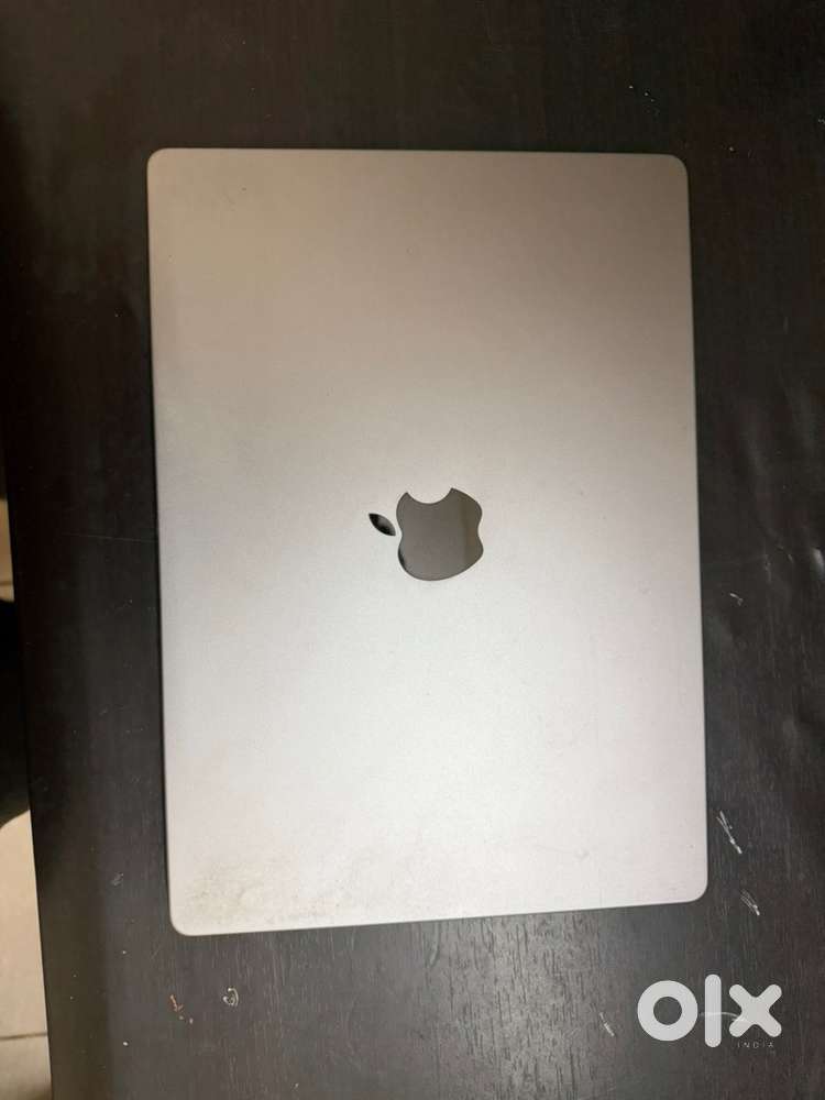 Apple Macbook pro M1 pro 14 inch silver color