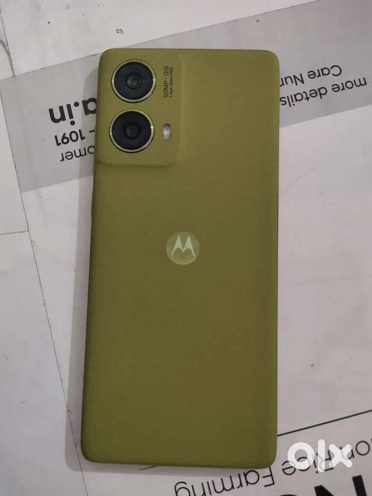 Moto G85. 8. 128