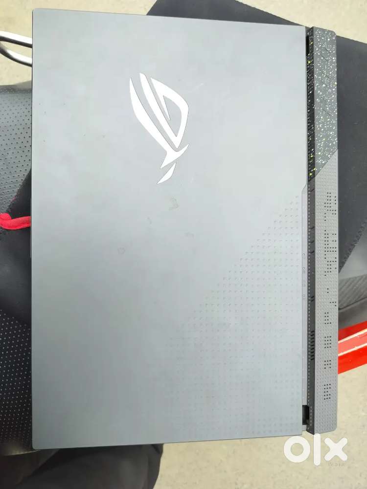 Asus AMD ryzen7. 6800h5 with Radeon graphics