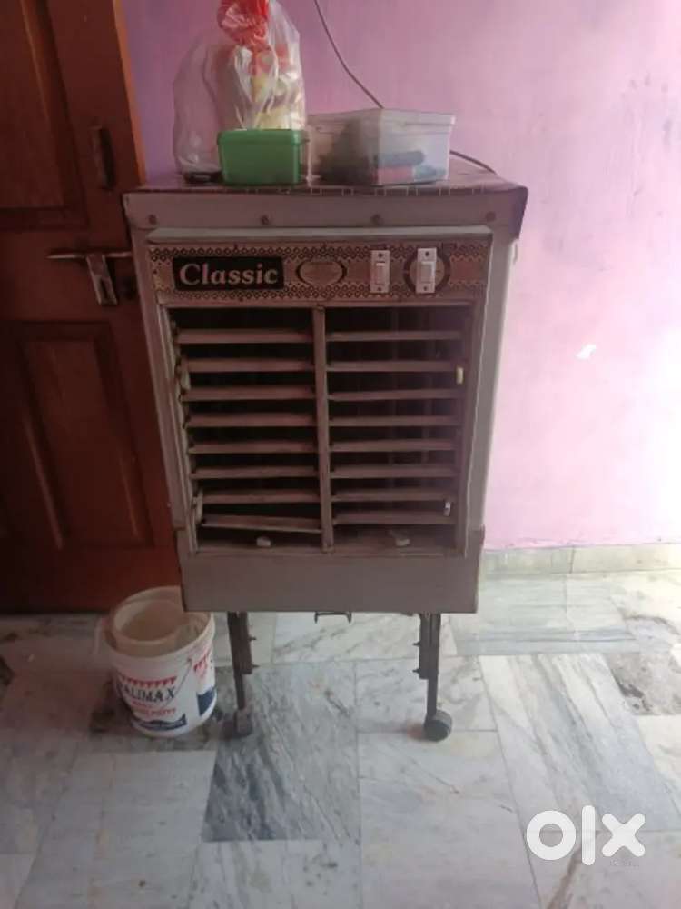 Cooler With Copper Motor