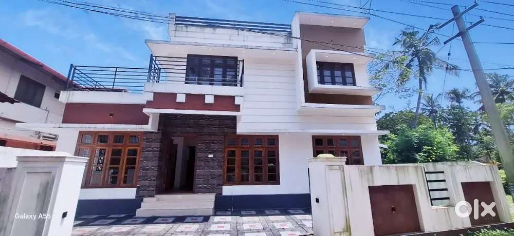 A SUPERB NEW 4BED ROOM 1475SQ FT HOUSE IN KOLAZHY,THRISSUR