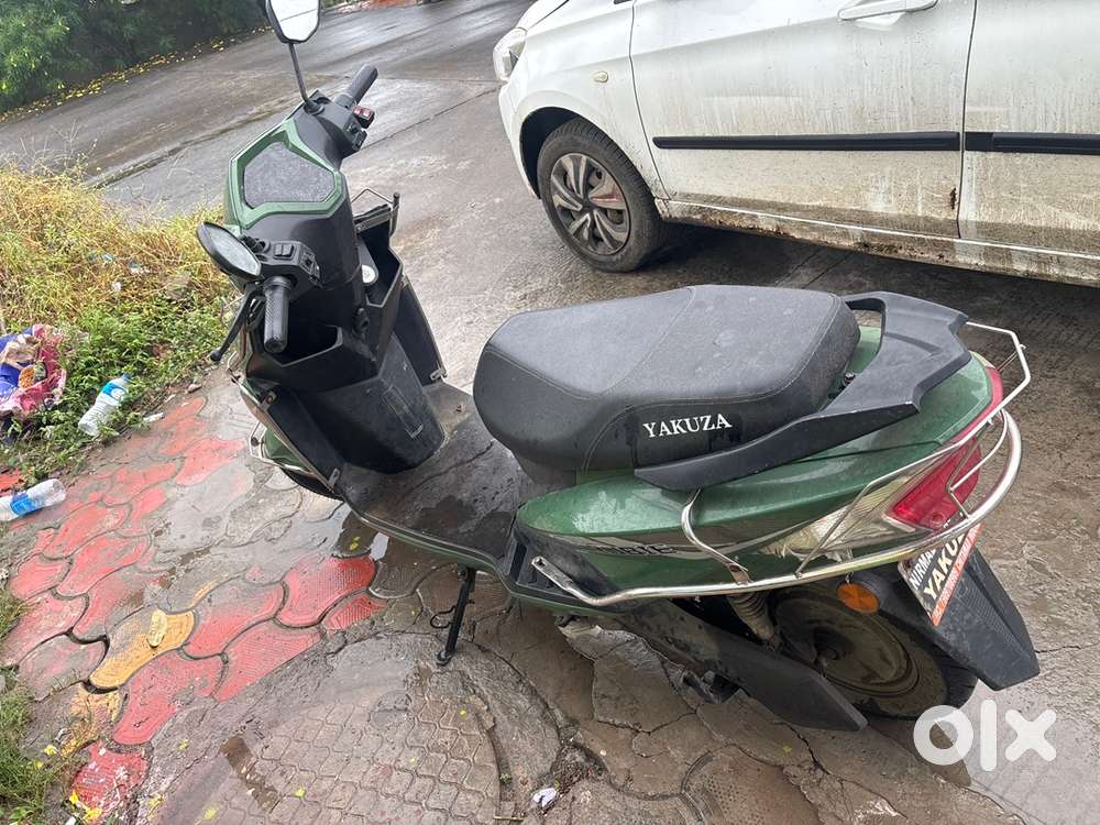 Yakuza rubie electric scotter hai