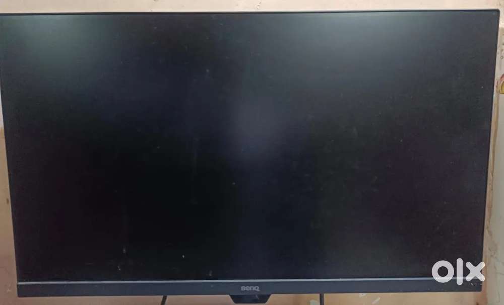 BENQ COMPUTER WITH CPU AND KEYBOARD