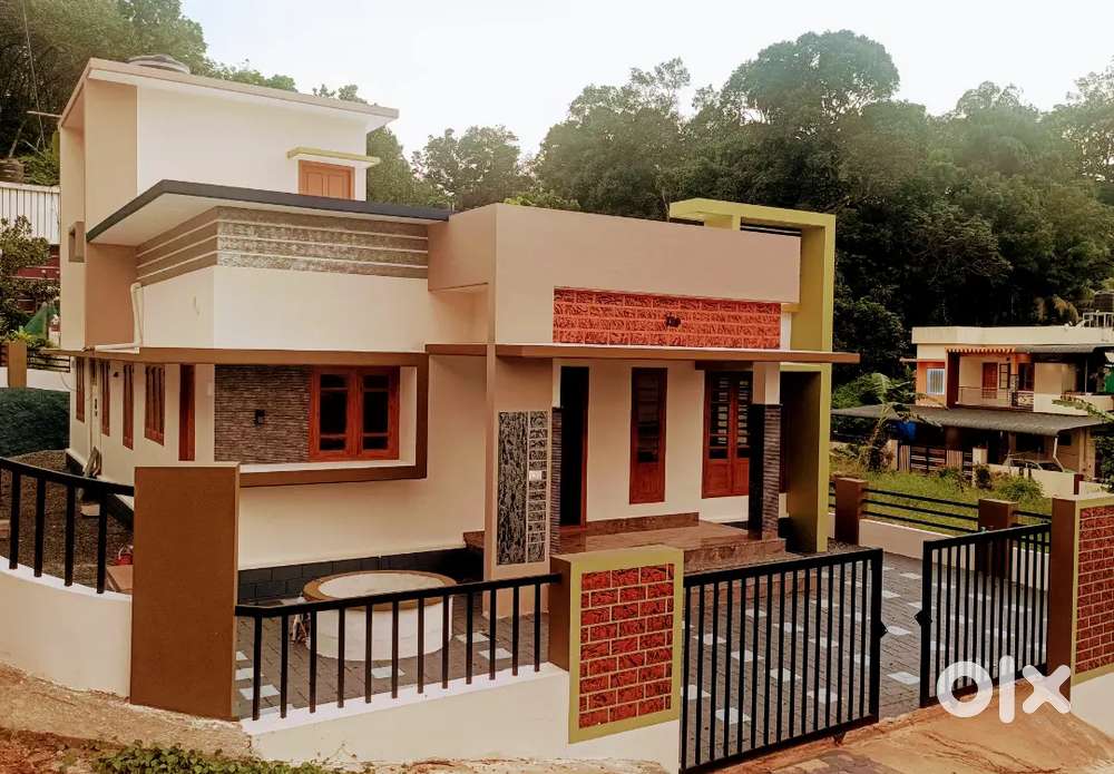Manarcadu ( Illivalavu ) 6.5 Cent , 1400 Sqft , 3 Bed Room New House