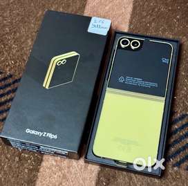 Samsung Flip 6 256GB Dubai Yellow Mint Condition