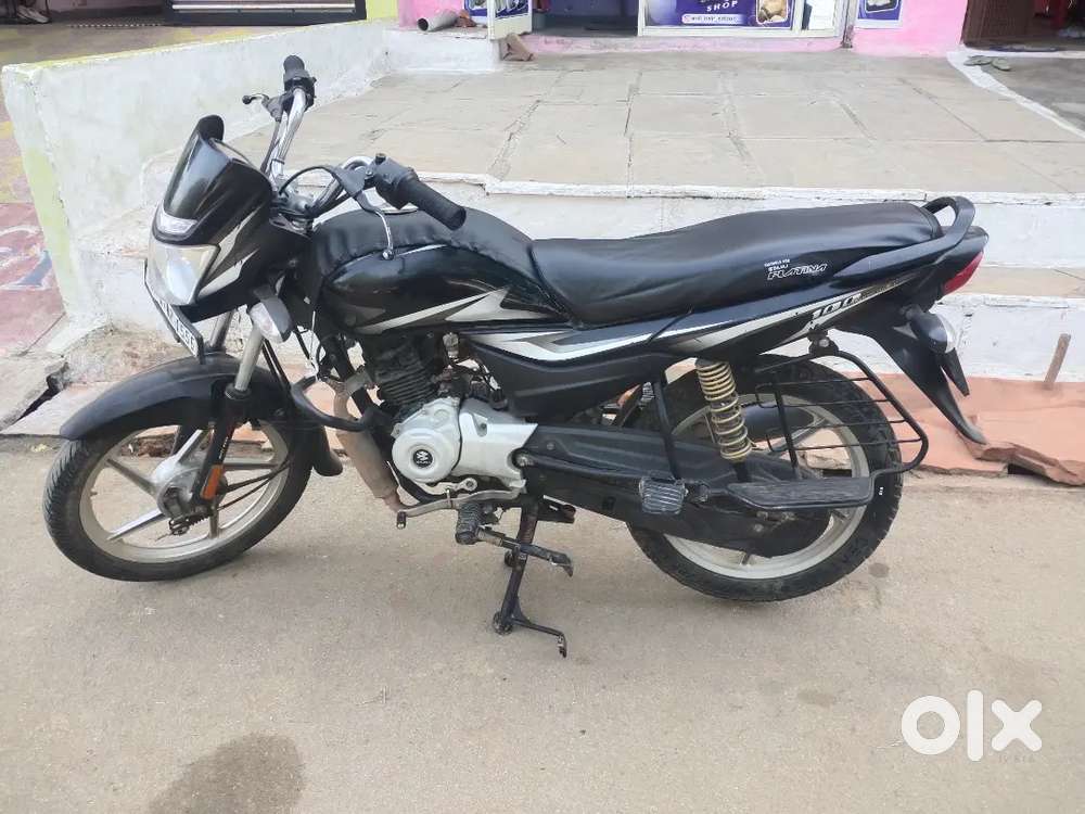 BAJAJ PLATINA
