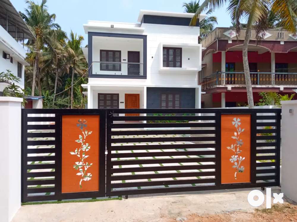 14 cent Dream Home for sale in Pothencode junction